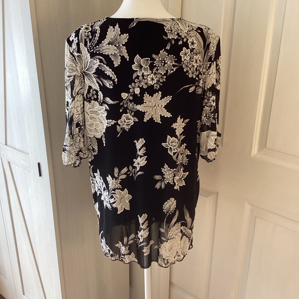 Appointments Black and Grey with Squines and Sparkle Button Floral Women's Top - Picture 4 of 10